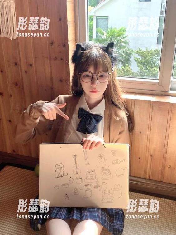 51cgfun官网的瓜好像长了脚，爱在我面前晃来晃去。