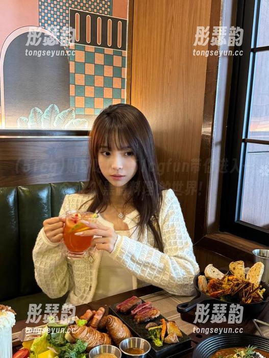51cg 贴身吃瓜,51cgfun带你进入一个永久'黑暗料理'的世界!