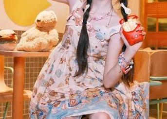 更新来袭，51吃瓜黑料官网上演你从未体验过的瓜田趣事！