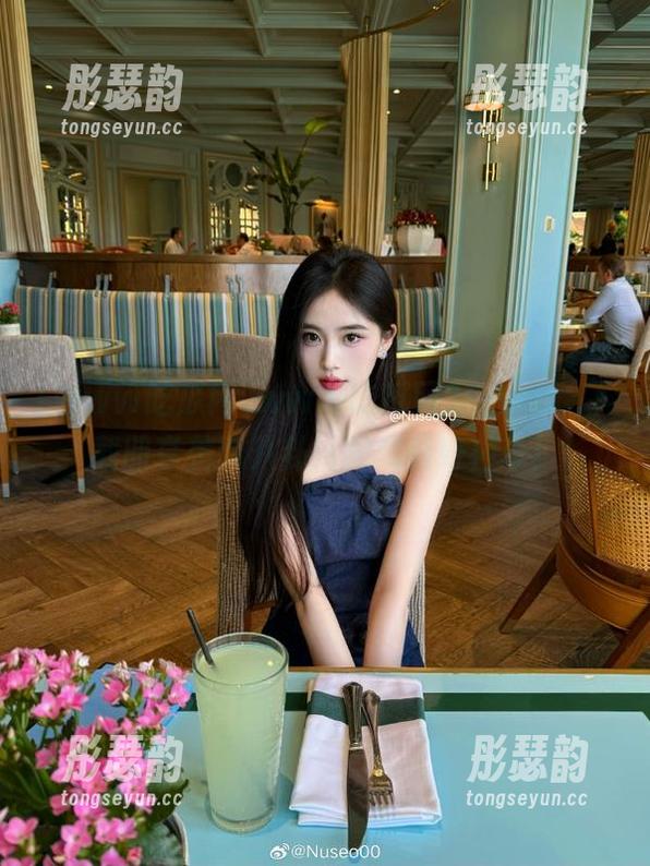 www吃瓜网36wcc，下载即享美味八卦，配饮料好神奇！
