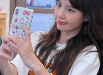 ‘zztt01’首页的吸引力？就像追剧那种纠结，让人放不下