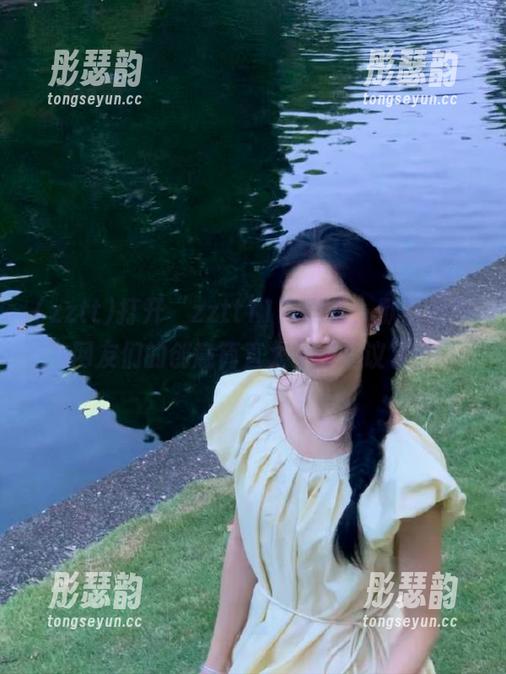 打开“zztt11”网页，默默感叹网友们的创意简直太不可思议了。