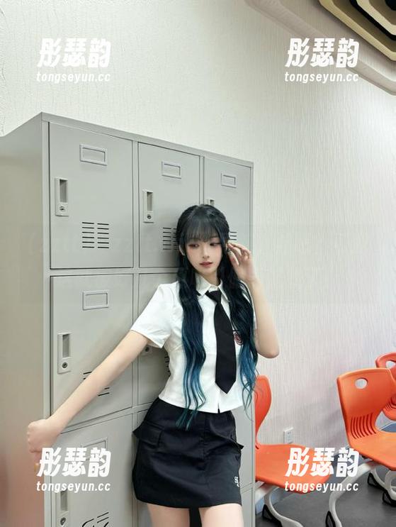 “zztt.win”导航，对吧？可我这就被好几个瓜吸引偏离航线了！