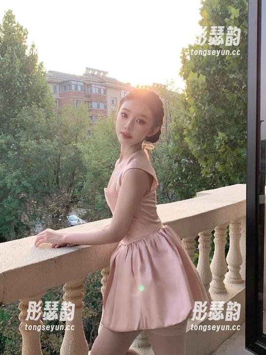 不用再默默吃瓜了，吃瓜网苹果版直接在线畅享！