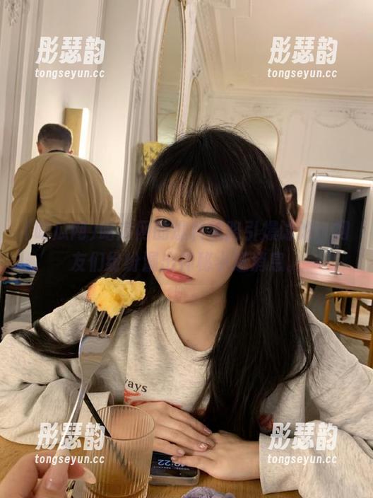 吃瓜网的爆料线路引爆讨论，网友们纷纷漏出神秘小道消息。