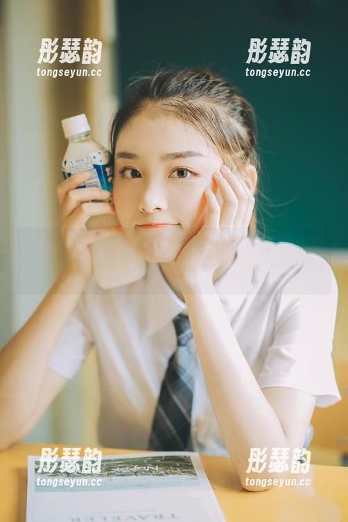 每日更新！吃瓜网红官网，与你共同追踪抖音在线的流行趋势！