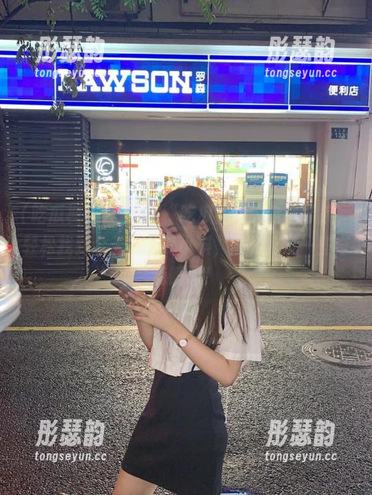 吃瓜视频大全 跟“吃瓜视频大全”导航,轻松找到今天的八卦小料,顺便路过一些奇葩瞬间!