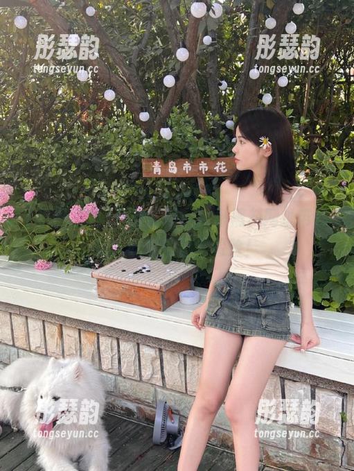 开通暂停，扒哥黑料网址带你迈入吃瓜的日常冒险！