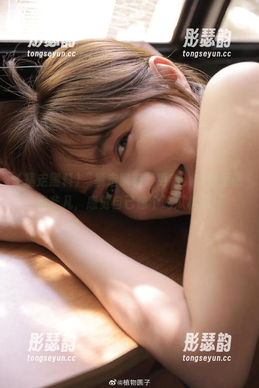 “暴走黑料”更新，瓜田里热闹非凡，感觉自己像个吃瓜机器！