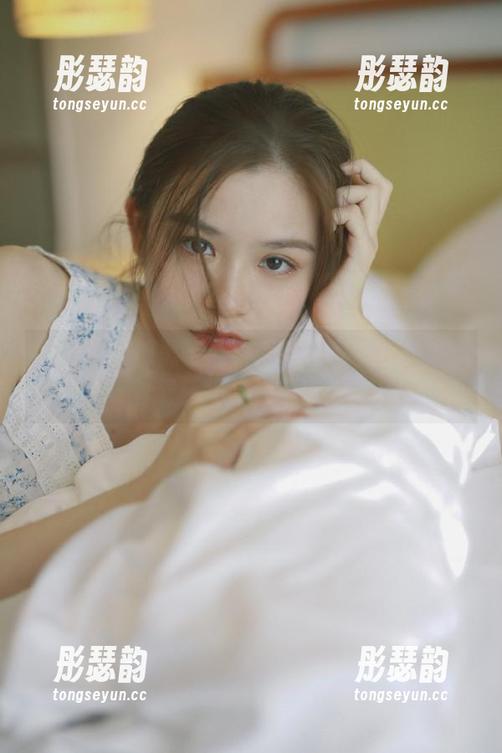 黑哥冲料入口在哪里？快来观看一场吃瓜狂欢！