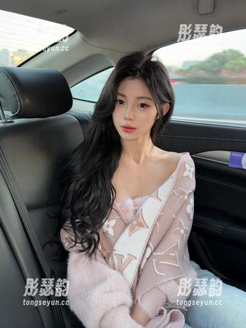 内心戏不停，黑料不打烊让我永不迷路，感觉自己的瓜田已经开垦成大片了。