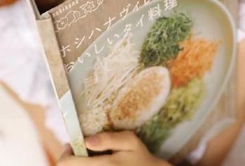 免费体验51黑料不打烊003，反正还有我这个无聊的人在撑场面。