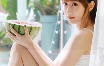 直达黑料正能量官网，为了安利个影评我翻了一千页