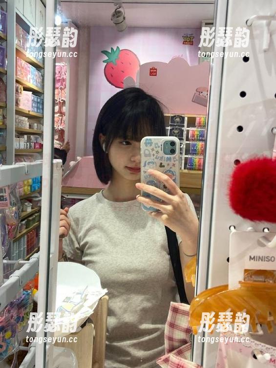 需不需要考虑一下黑料正能量app的官网风格？毫不客气，想说的都在那呢！