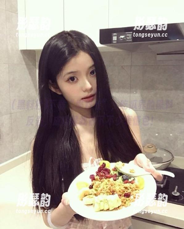 黑料社 下载“黑料社”,吃瓜界的黑料反差,成功替我省下不少表情包!