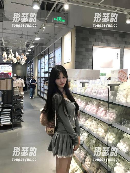 黑料社新闻更新慢得让人怀疑网址是不是给黑了。