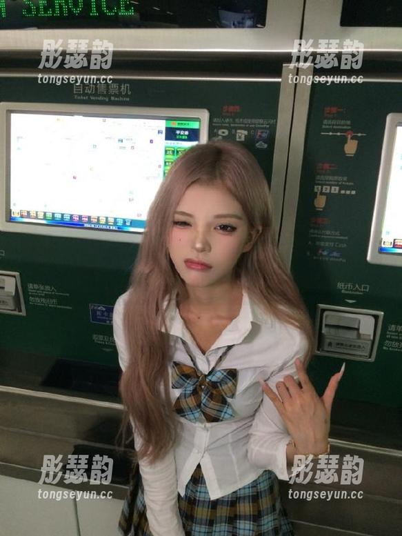 黑料网 在线梦游:黑料网的网页涂鸦如同美食界的颜值担当?
