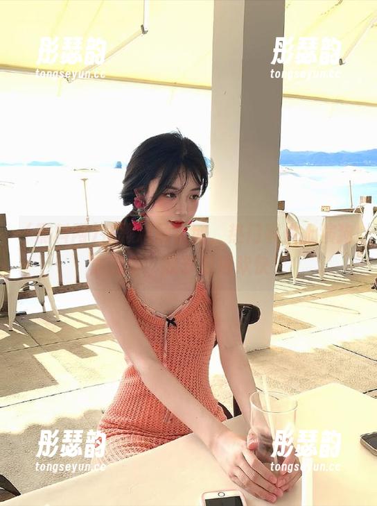 在黑料网官网，热门事件上演狗血剧情，我却爱得欢快！