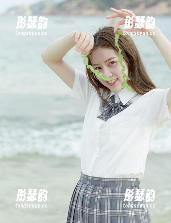黑料网 直达黑料网在线,看到这些八卦我居然瞬间觉得自己很正常。