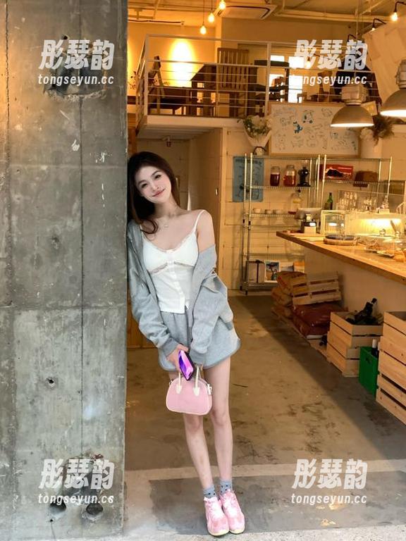 黑料网的资源今天真是随风而来，首页上快滑出天际！