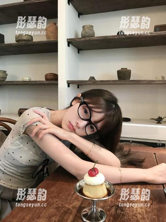 这年头，“黑料网正能量”地址里都是这种好玩的八卦，真让人欲罢不能！