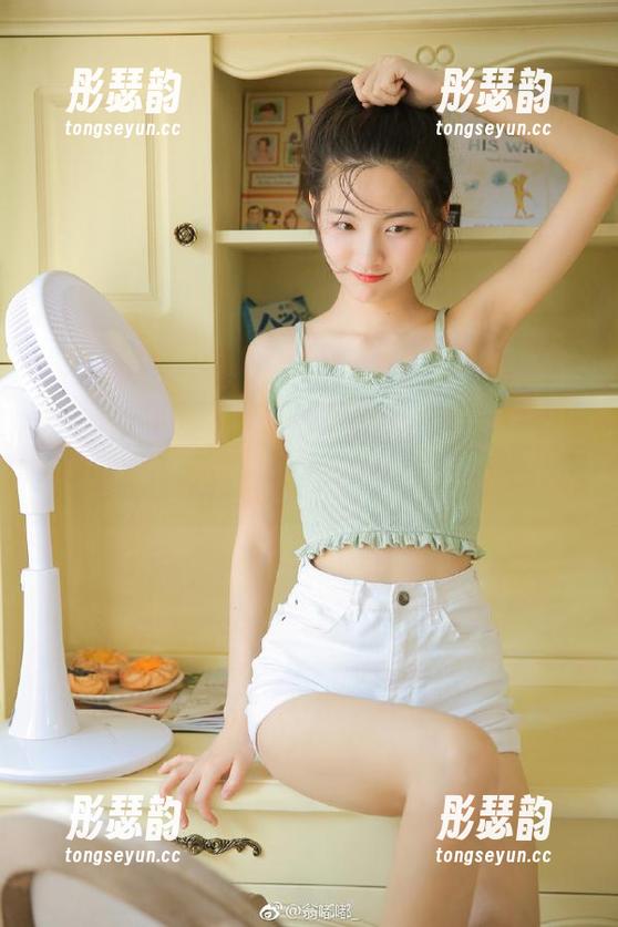 “黑料视频网”最新更新，沿着这条线路，你的瓜就要来了！
